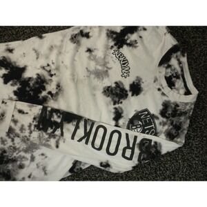 Hollister T-Shirt Mens M White Black Tie Dye‎ Brooklyn Nets Long Sleeve Crew NBA